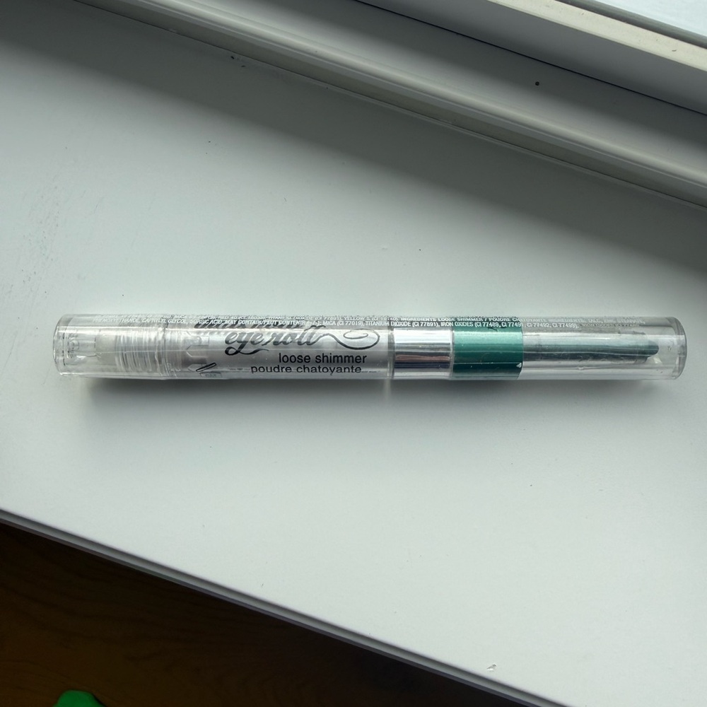Hard Candy Eye Roll Loose Shimmer "Rock Star" Green Glitter Roller Eyeshadow